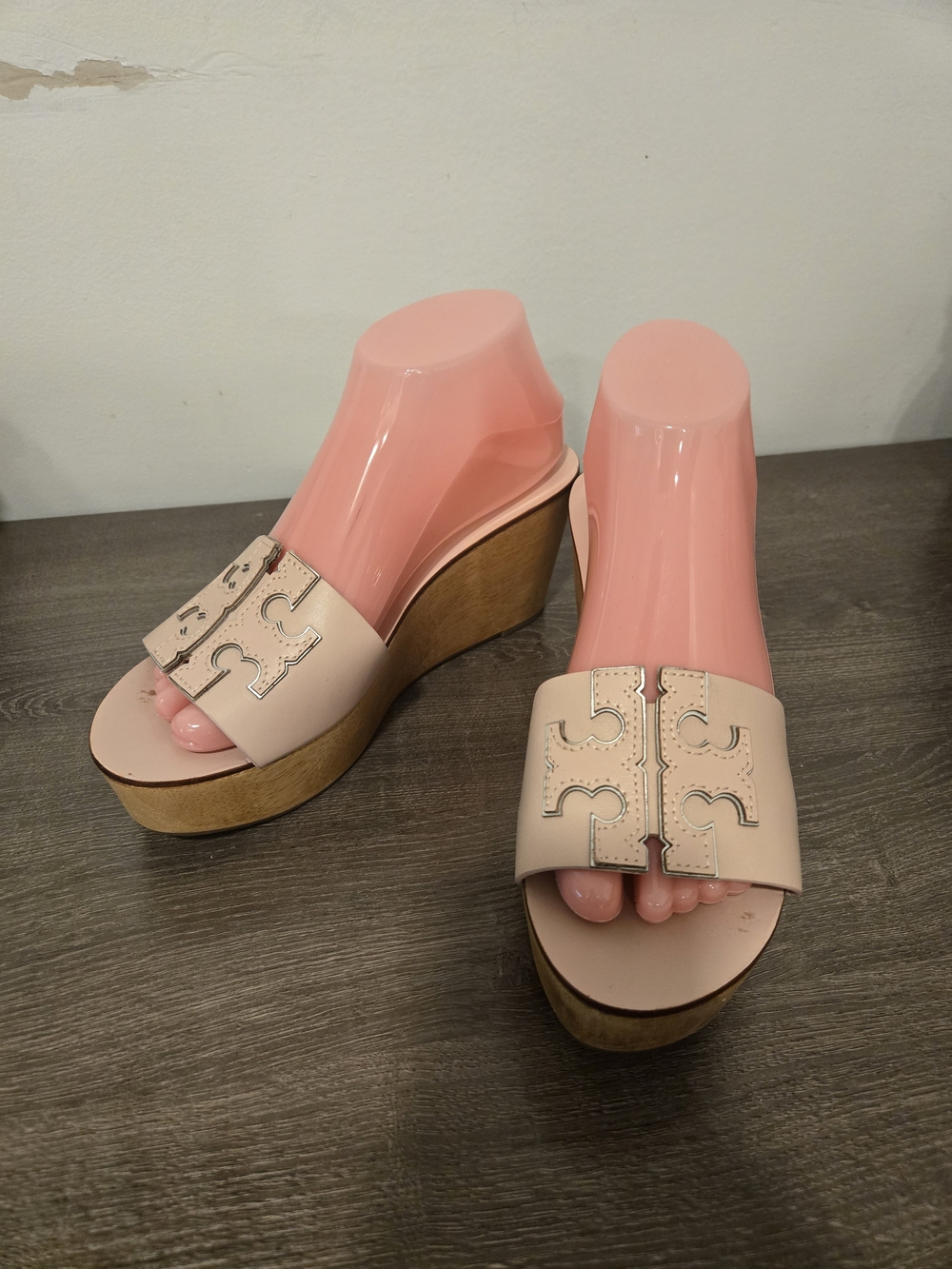 Tory Burch Women's Pink Leather Platform Slide Sandals